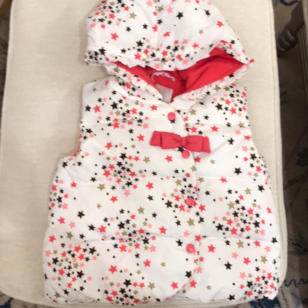 NWOT Gymboree puffer vest with hoodie 4-5T